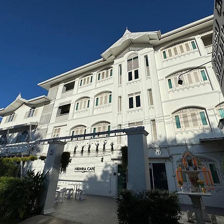 Nidhra Lanna Hotel Csiangmaj Kültér fotó
