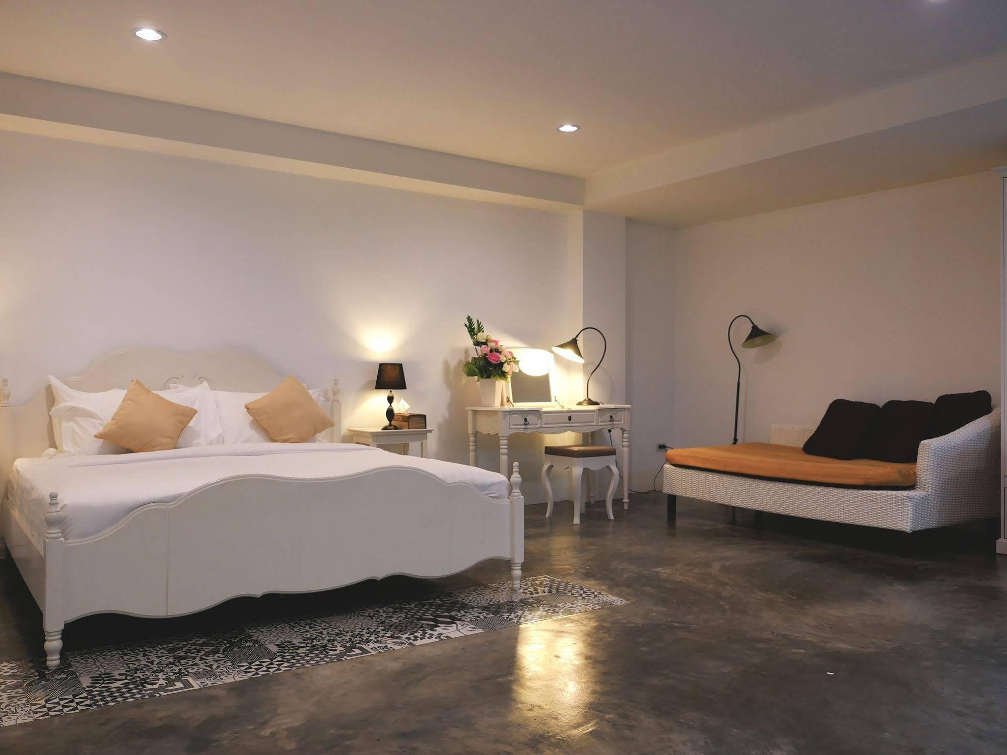 Nidhra Lanna Hotel Csiangmaj Kültér fotó